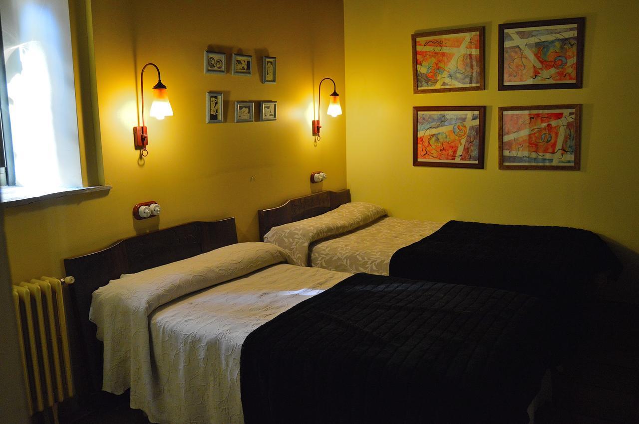 Hotel Casa De Baixo à Lugo Extérieur photo