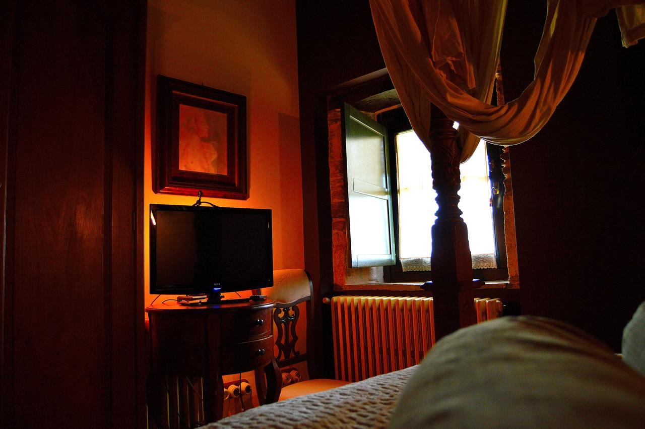 Hotel Casa De Baixo à Lugo Extérieur photo