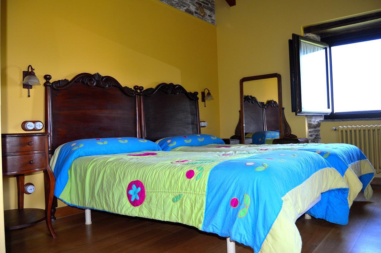 Hotel Casa De Baixo à Lugo Extérieur photo