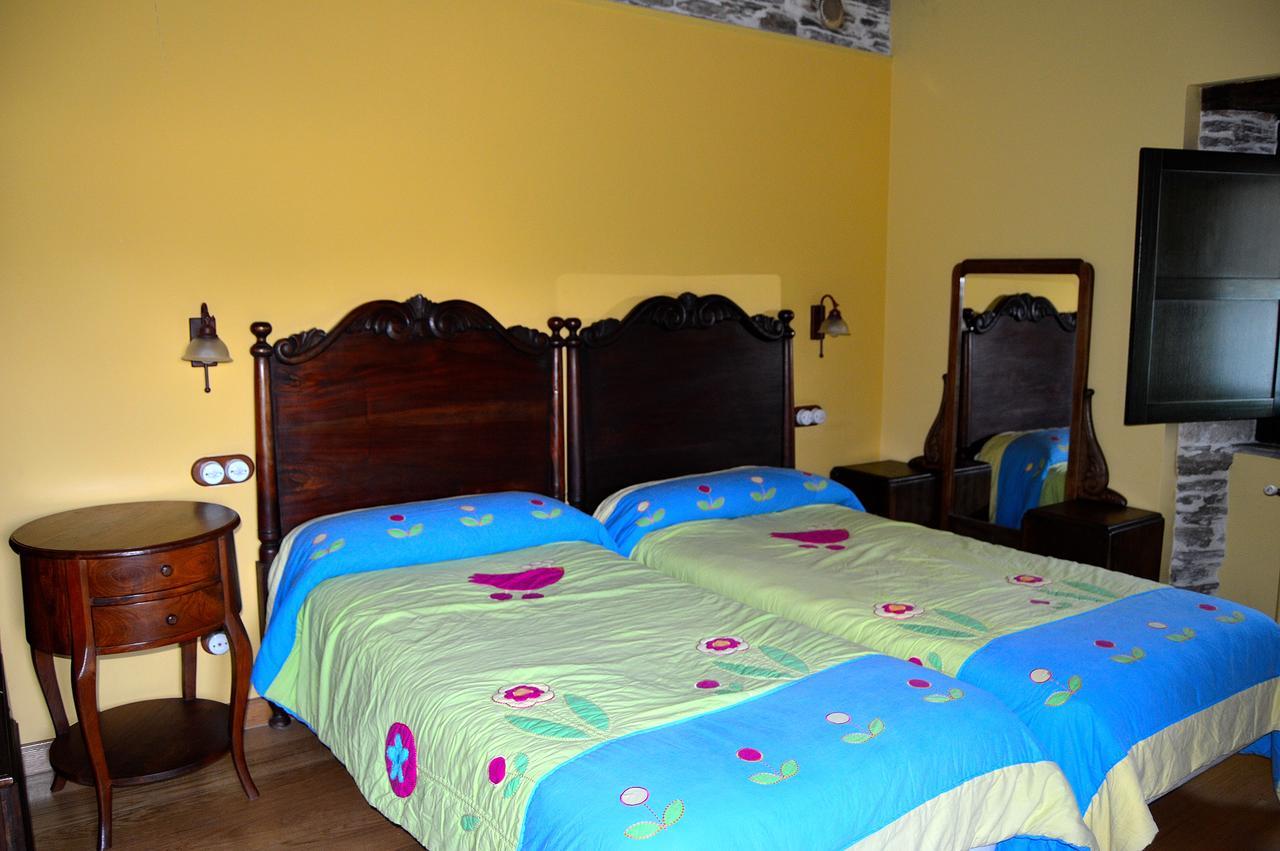 Hotel Casa De Baixo à Lugo Extérieur photo